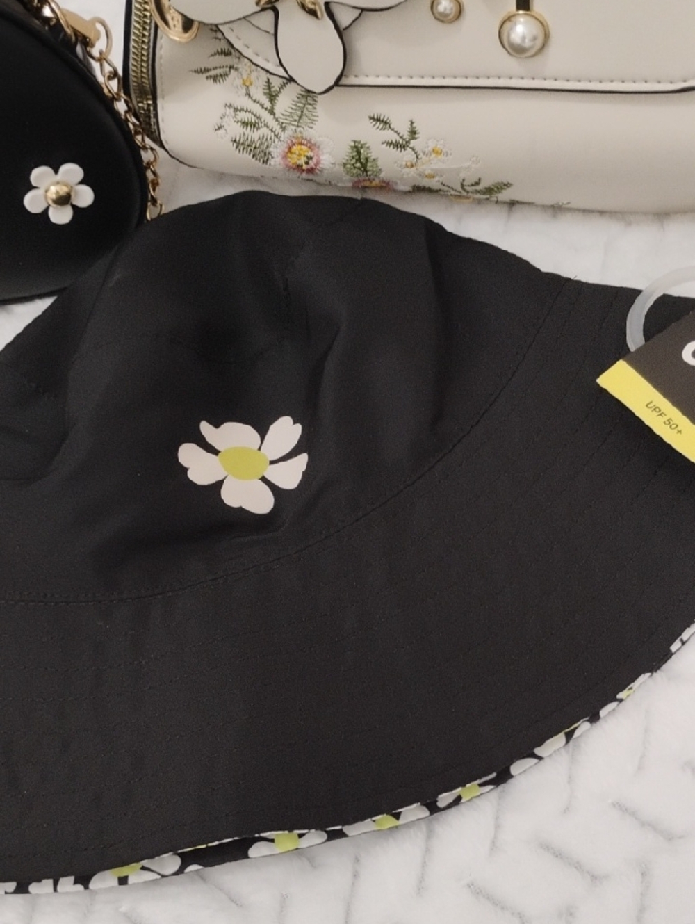 Purses & Hat Bundle - Picture 9 of 14